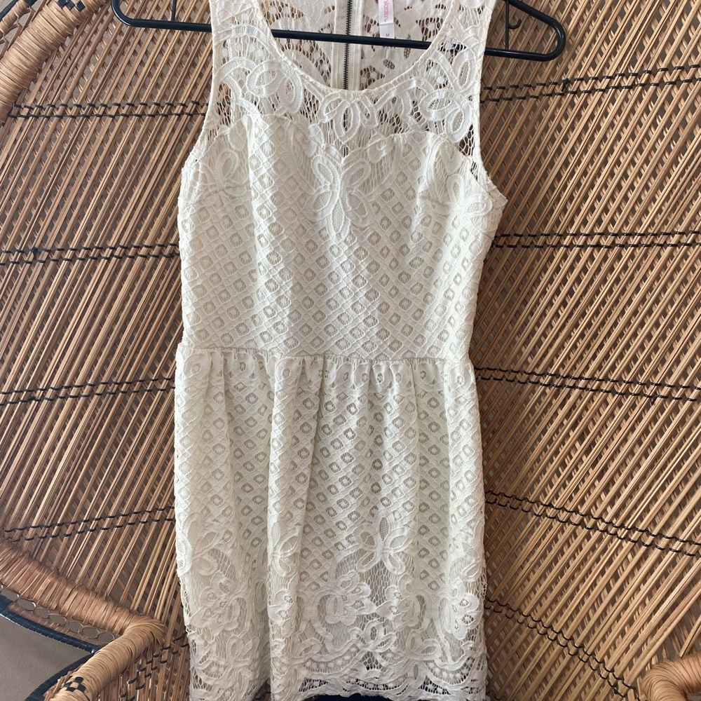 Elegant White Lace Dress